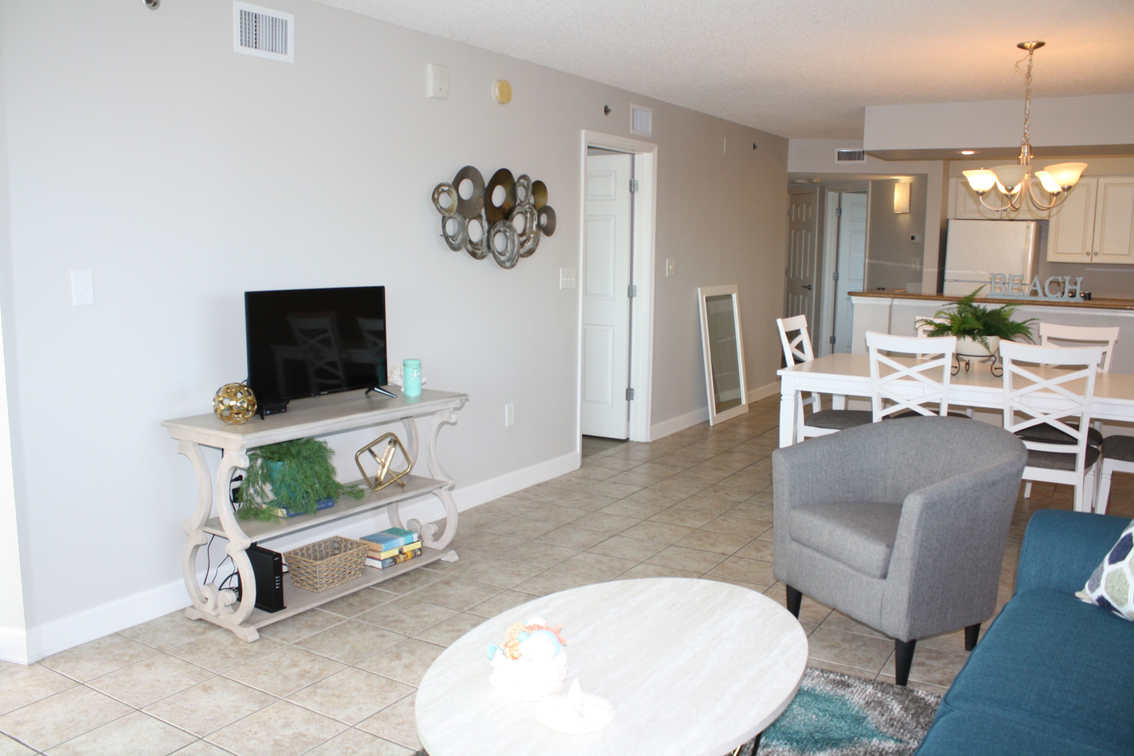  2/2 Condo Oceanfront - Great Views & Wonderful Amenities!