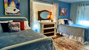 3 bedrooms, desk, iron/ironing board, free WiFi