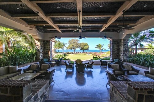 Oceanview Villa w/ private pool, beachside access in Rancho Santana! 