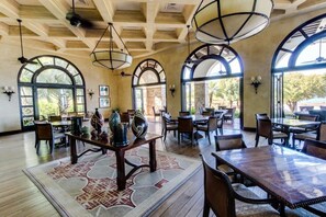 Dining - Oceanview Villa w/ private pool, beachside access in Rancho Santana!  (El Limón)