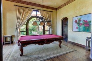 Spielezimmer