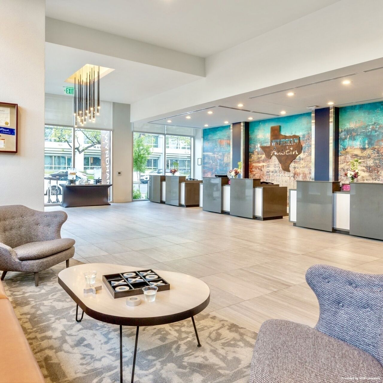 Downtown Austin - 2BR/2BA - Rooftop Pool - Walk To 6th St.