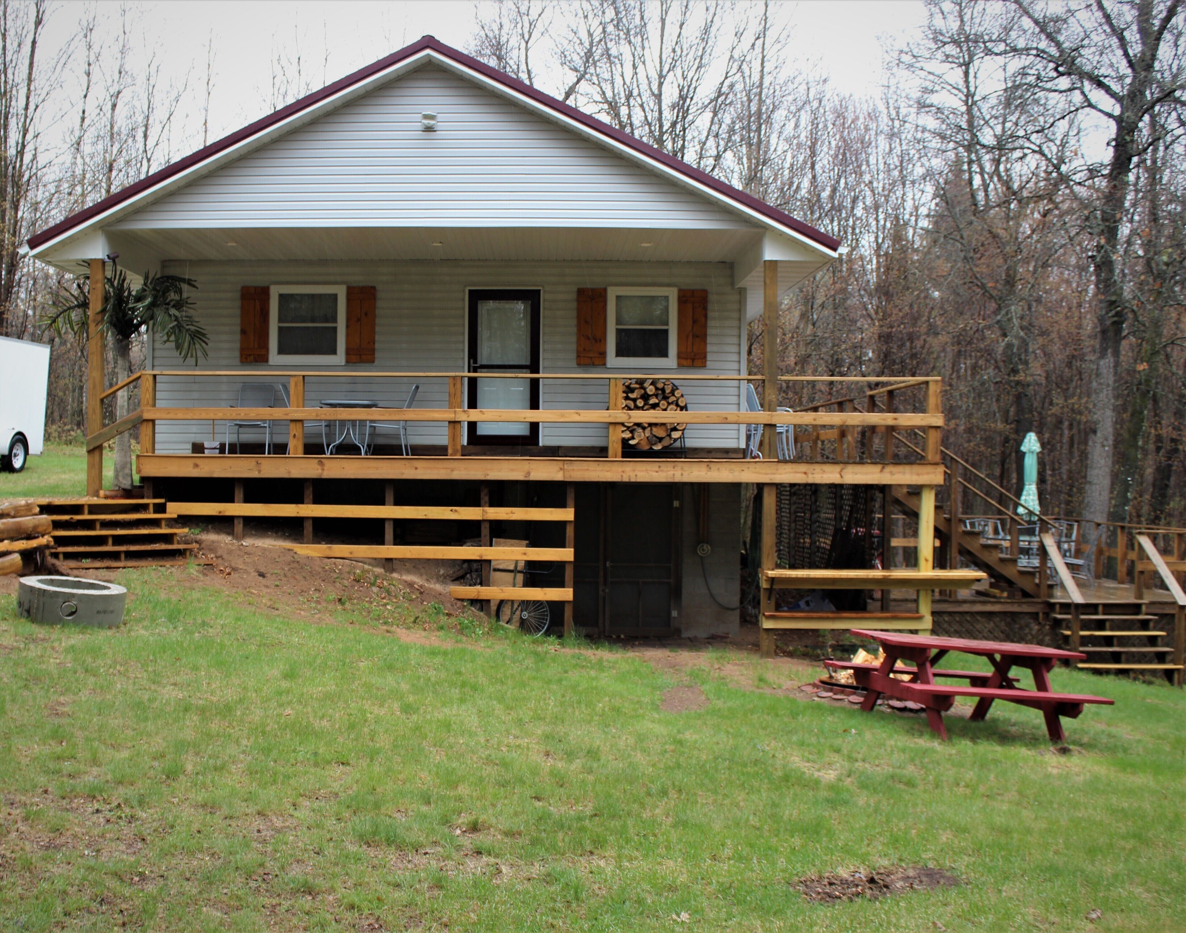 Cozy Lakefront Cabin--Crivitz