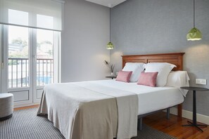 3 makuuhuonetta, silitysrauta/-lauta, ilmainen Wi-Fi, vuodevaatteet