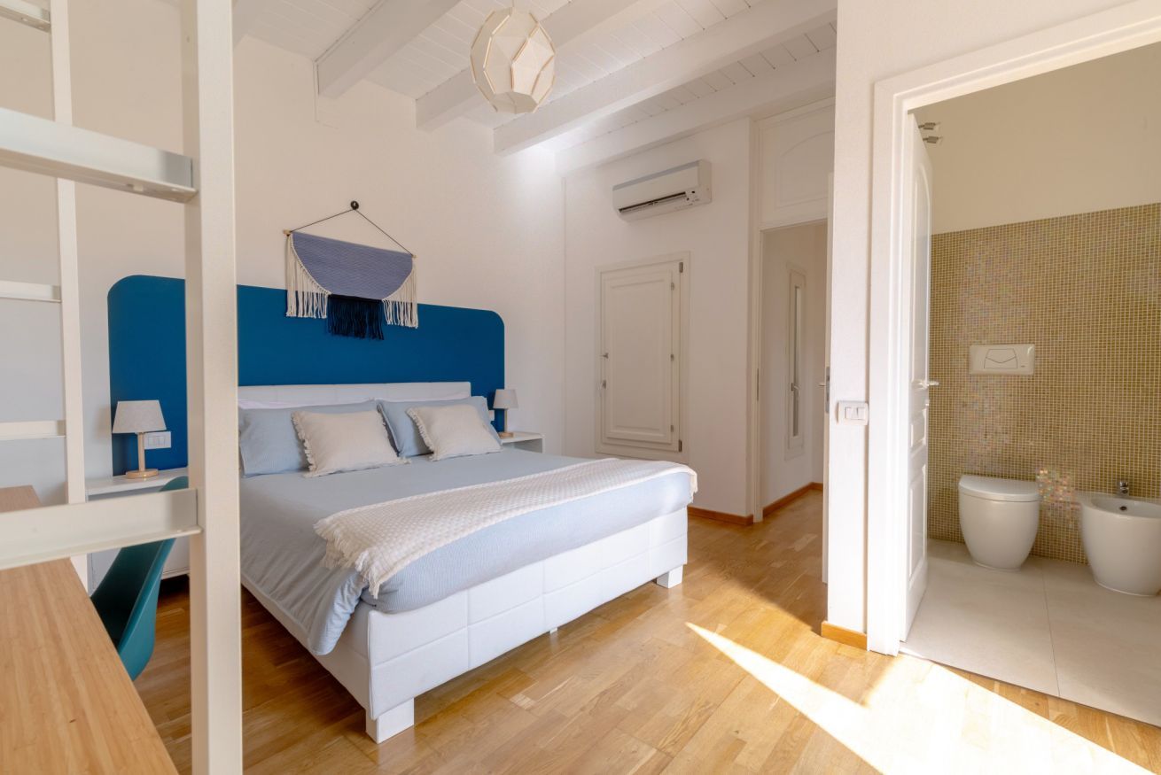 2 slaapkamers, een strijkplank/strijkijzer, gratis wifi, beddengoed