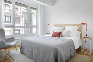 3 dormitoris, planxa i posts de planxar, wifi gratuïta i roba de llit 