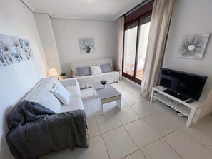 Televisie, tafelvoetbal en een tafeltennistafel