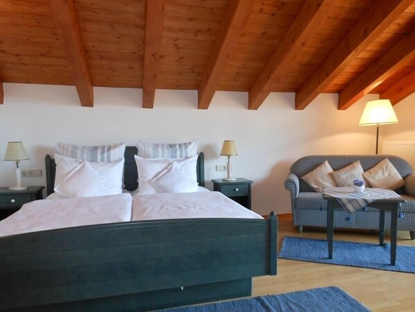 1 bedroom, Internet, bed sheets - Ferienwohnung "Zahmer Kaiser" (Reit im Winkl)