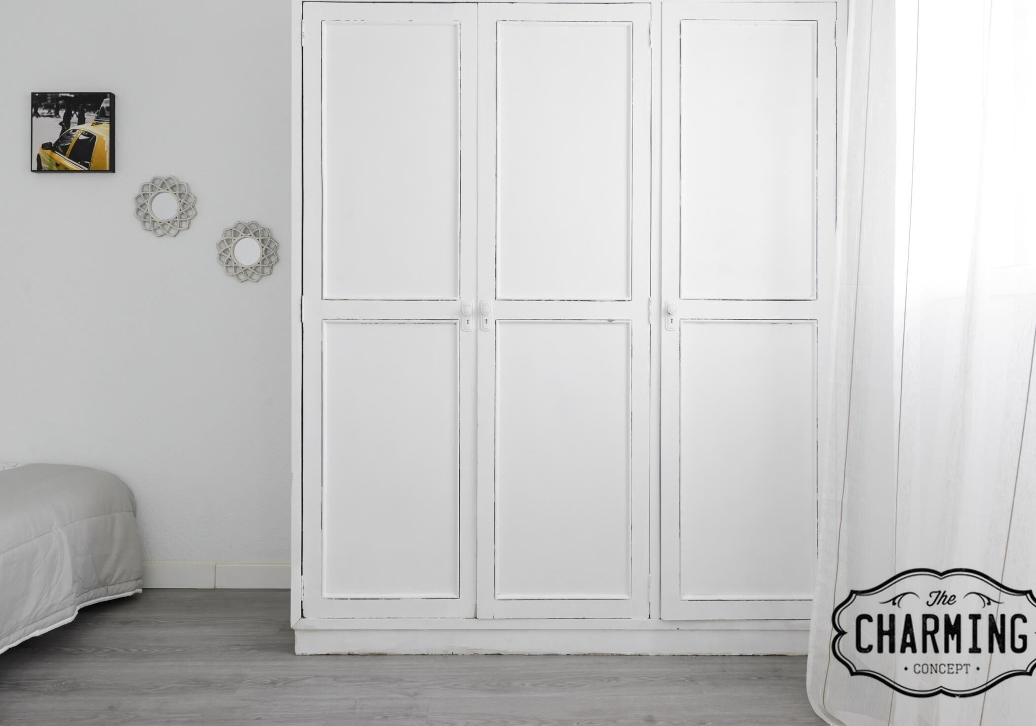 2 عدّة غرف نوم ومكواة/لوح كي وخدمة الإنترنت وملاءات أسرّة