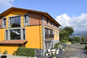 Exterior - Rural house Caserío Ibarrola Txiki for 12 people. (Usurbil)