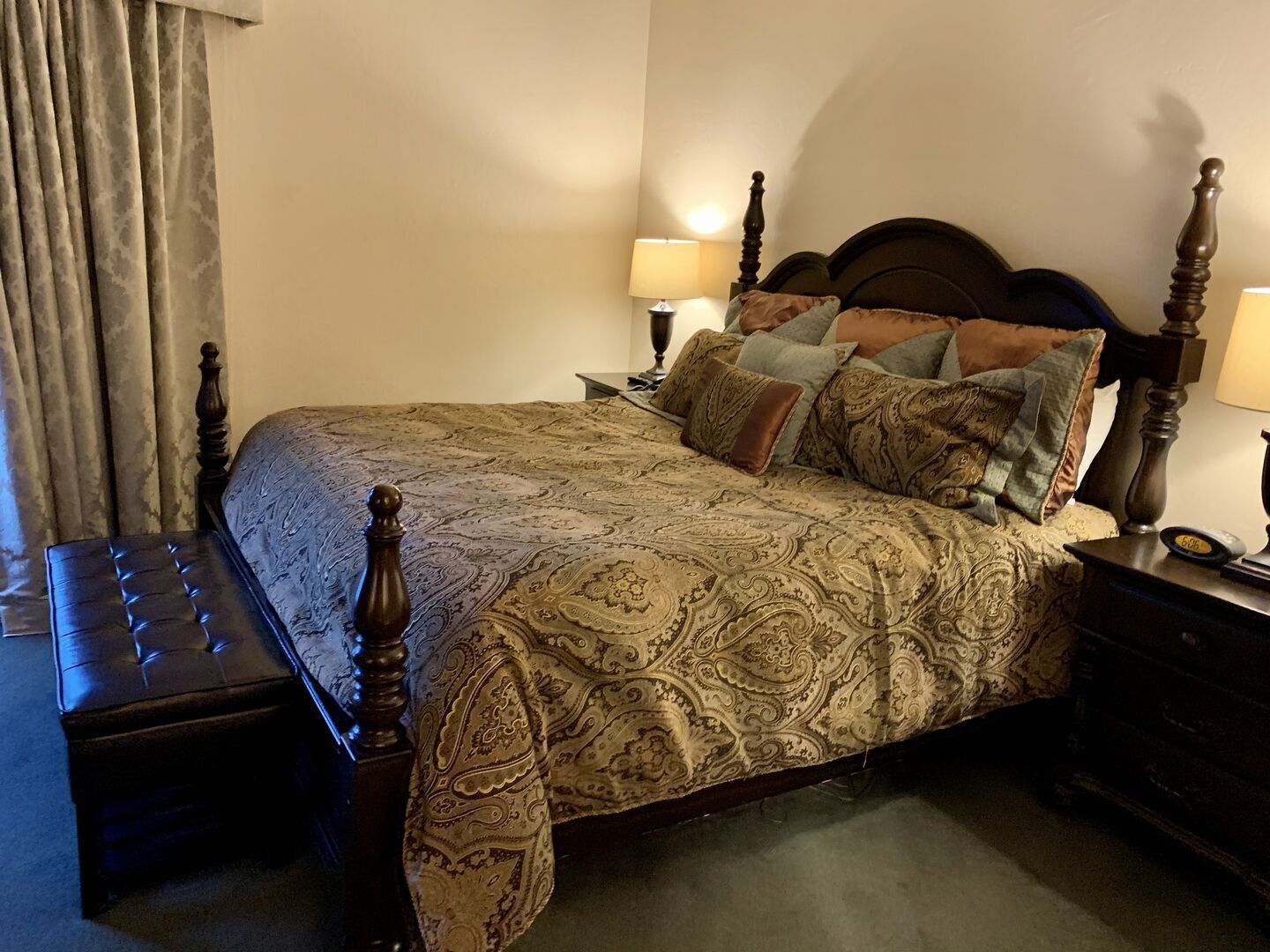 Family getaway~Pool, Tubing, Skiing, & Ice Castles Villa 1039-2