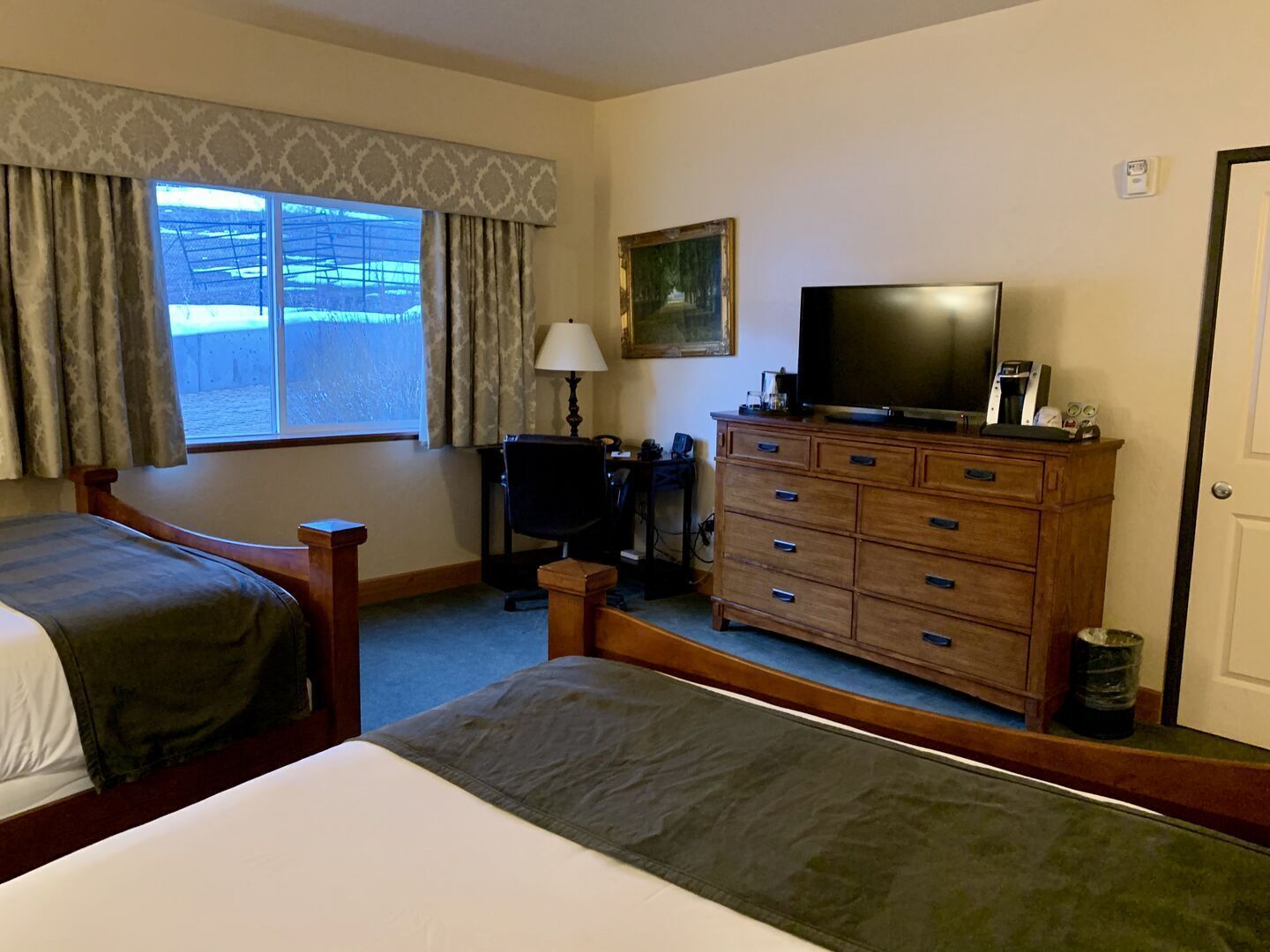 Family Getaway~Pool, Tubing, Skiing, & Ice Castles Villa 1037