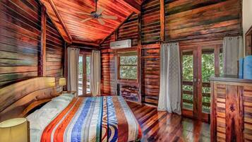 4 makuuhuonetta, silitysrauta/-lauta, Wi-Fi, vuodevaatteet