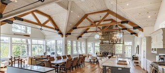 Luxury Build with Boathouse, SW Views on Lake Rosseau. 5 bdrms! Tesla Charger!