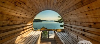 Sensational Georgian Bay Cottage 6 Bdrms, 5 with Ensuites! Hot Tub! AC!