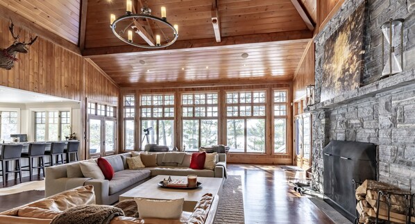 Smart TV, fireplace, books