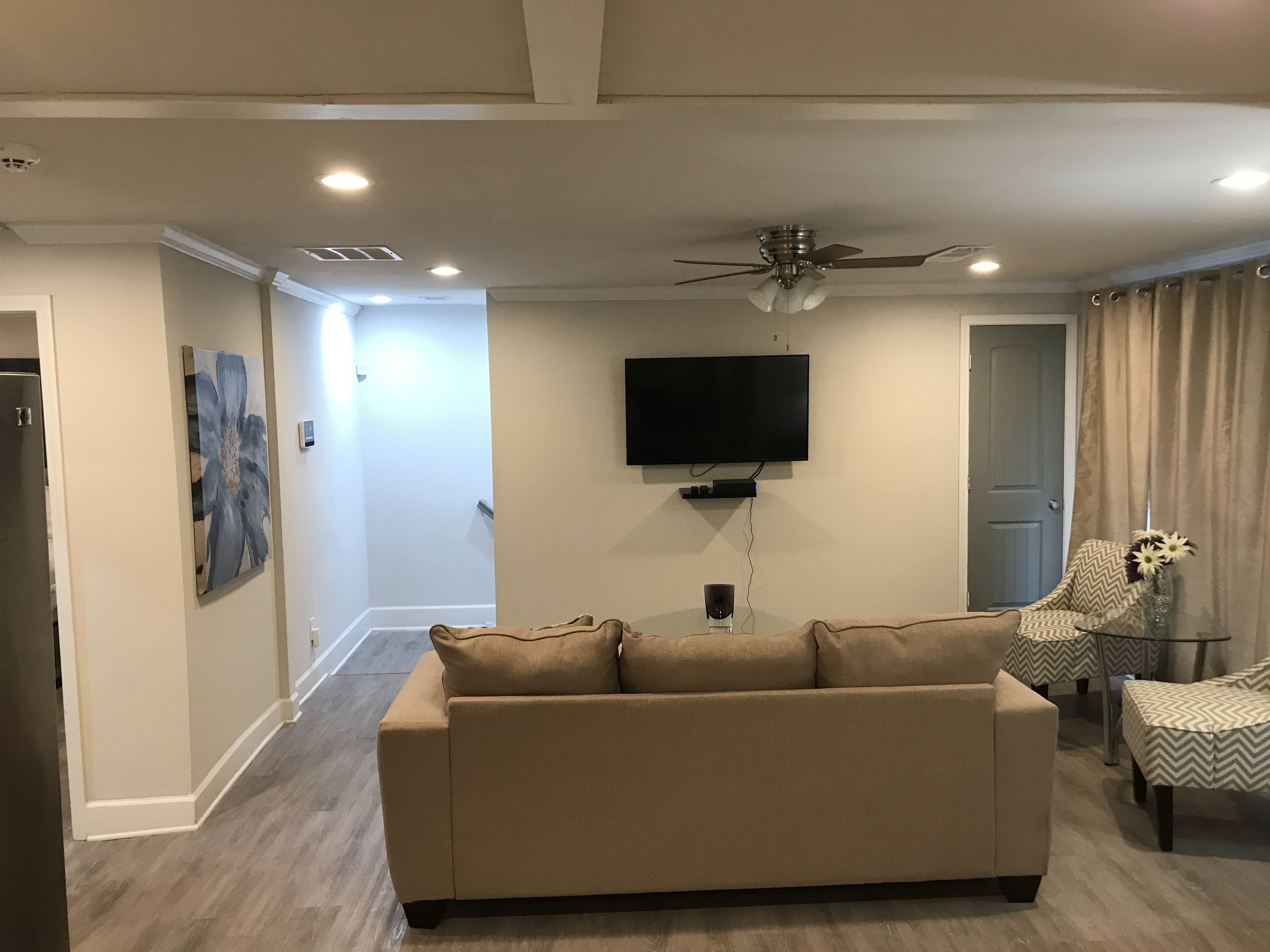 Beautiful Upper Apt. Heart of Atlanta 