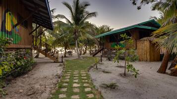 Enceinte de lâhĂ©bergement