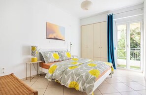 1 chambre, fer et planche à repasser, Wi-Fi gratuit, draps fournis