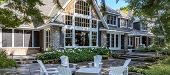 6 bed, 8 bath Beautiful Lake Joe Compound! Sunsets, Boathouse, Sauna & Gym!