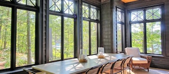 Windermere! South! Private! Wallsend is Muskoka Classic Luxury!