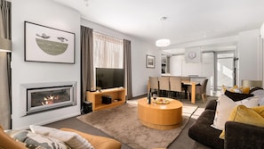 TV, fireplace, DVD player