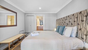 2 Schlafzimmer, Schreibtisch, Bügeleisen/Bügelbrett, kostenloses WLAN