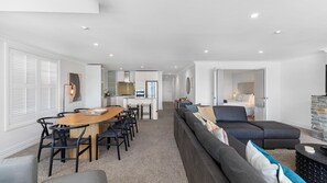 TV, Netflix, streaming services - Beacon Lakeside Luxury 908 - 2 Bedroom (Queenstown)