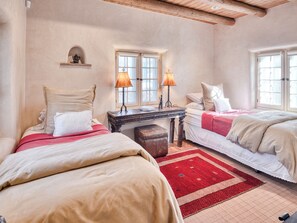 3 habitaciones, wifi gratis y ropa de cama