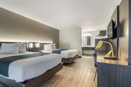 Desk, laptop workspace, free WiFi, bed sheets