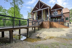 Property grounds - Grand Estate|sleeps 29|2 Hot Tubs|Playset|GameRoom (Broken Bow)