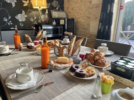 包含每日欧式早餐