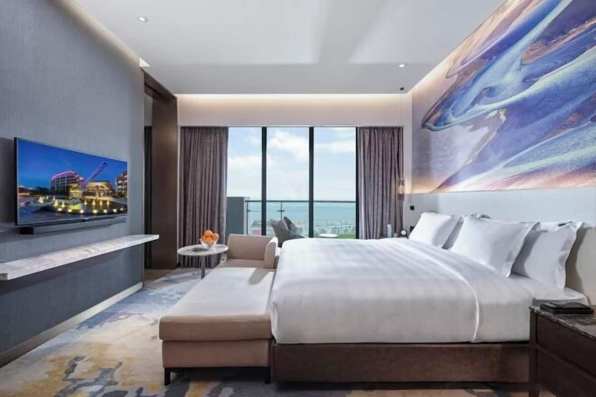 Premium bedding, down duvets, memory-foam beds, minibar