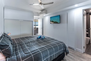 1 habitación, tabla de planchar con plancha, wifi y ropa de cama