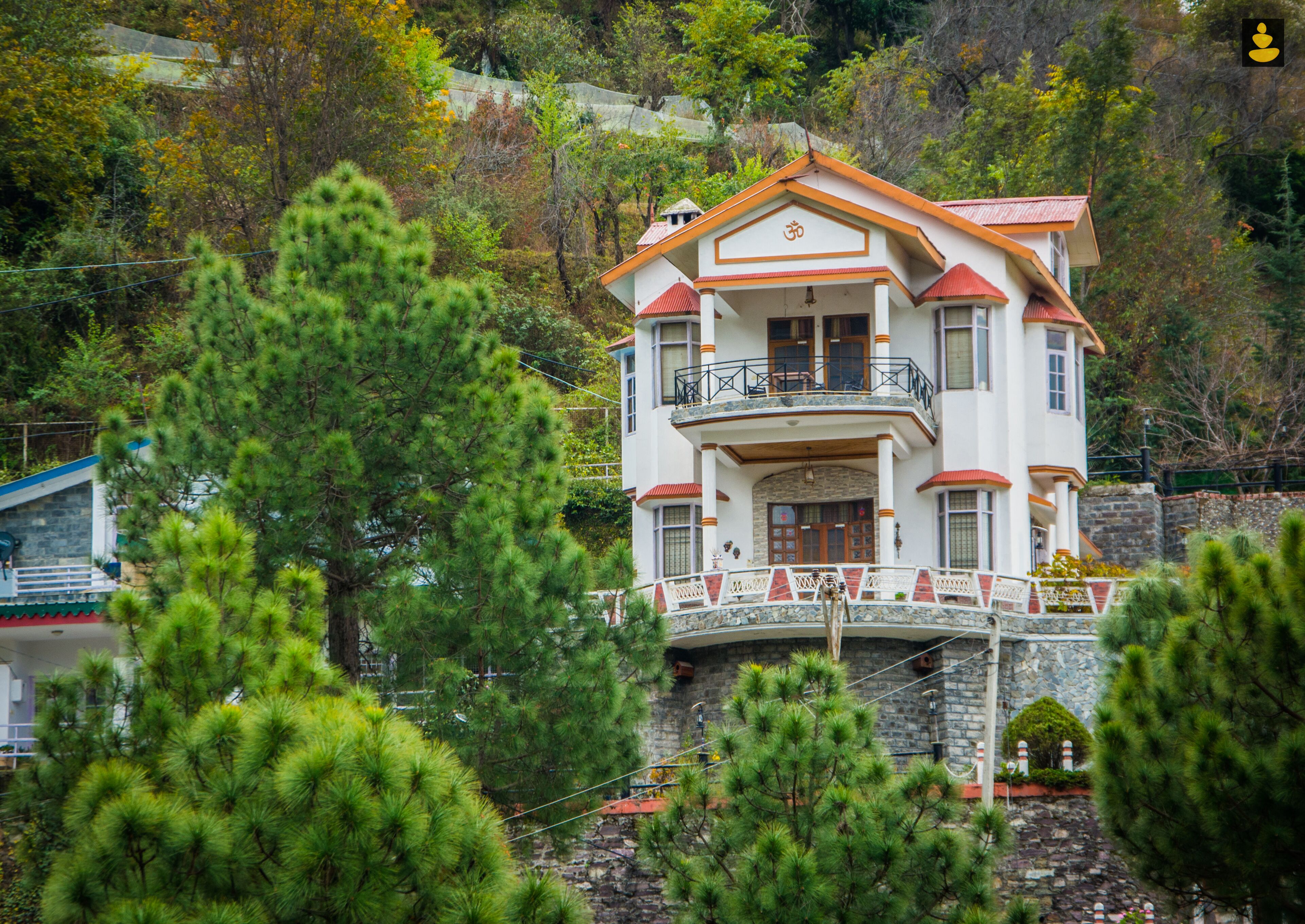 LivingStone 3 BHK Ram Cottage Chail