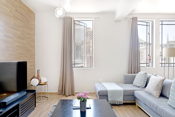 Smart TV 32 pulgadas con canales de televisión digitales