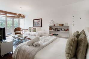 Living area - 219 St Martini (Cape Town)