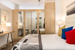 Apartment | 1 Schlafzimmer, Schreibtisch, laptopgeeigneter Arbeitsplatz