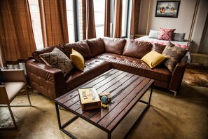 Apartment, 1 Bedroom | Living room | Flat-screen TV, Netflix, streaming services - B101 harbour View (Cape Town)