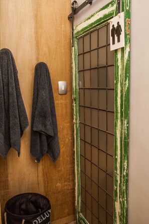 公寓, 1 间卧室 | 浴室淋浴