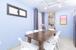 Shared kitchen - Cozrum Homes Charming Corner (Ho Chi Minh City)