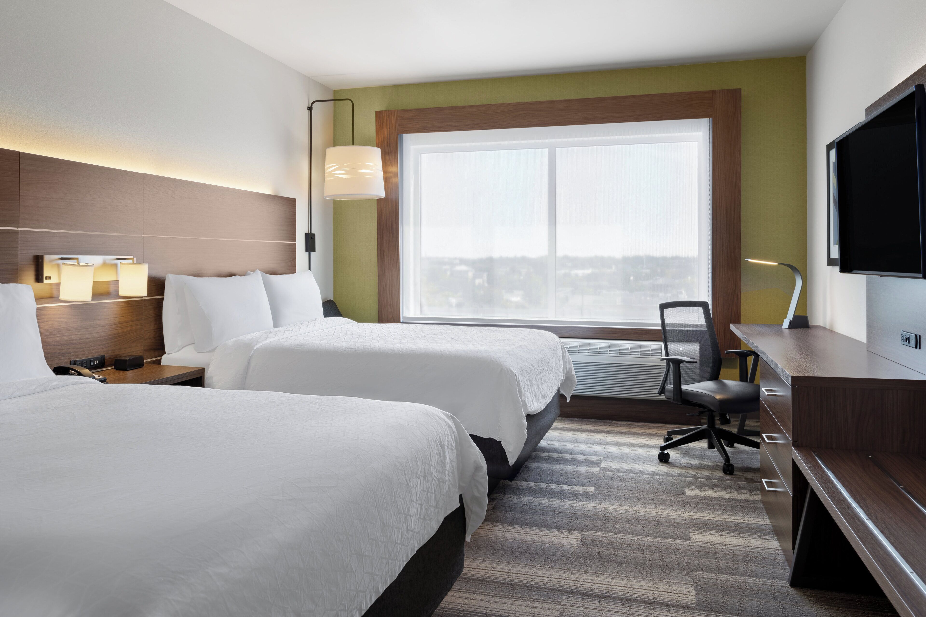 Caja de seguridad en la habitación y escritorio 