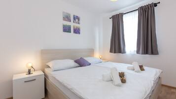 1 bedroom, desk, free WiFi