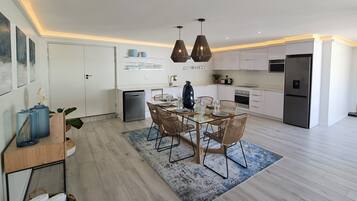 Elite Suite | Private kitchenette | Fridge, microwave, stovetop, electric kettle