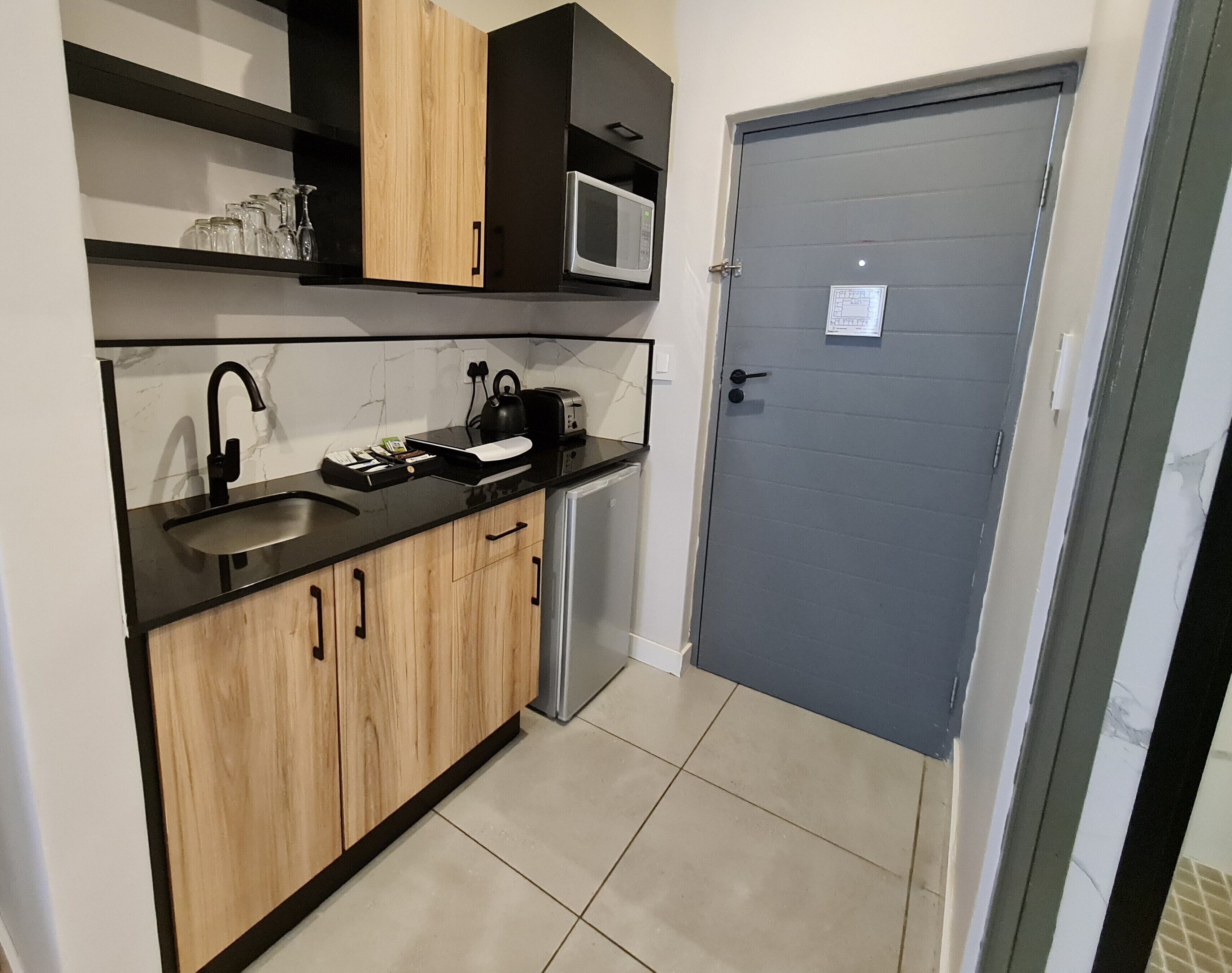 standard room | private kitchen | fridge, microwave, stovetop, electric kettle