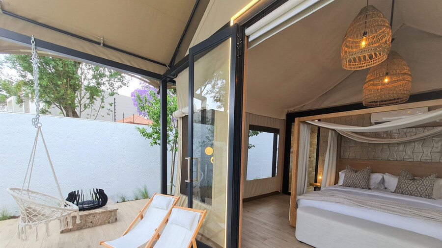 MINT Hotel 84 on Katherine