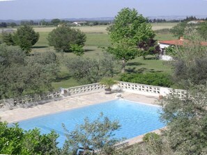 Pool - Holiday home on a quiet, shady, private property (Arles)