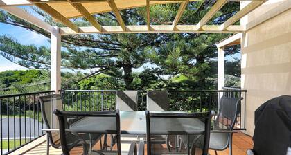 Aquarius Apartment 7