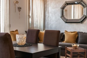 Interior - MURANO Suites | COBALT (Venezia)