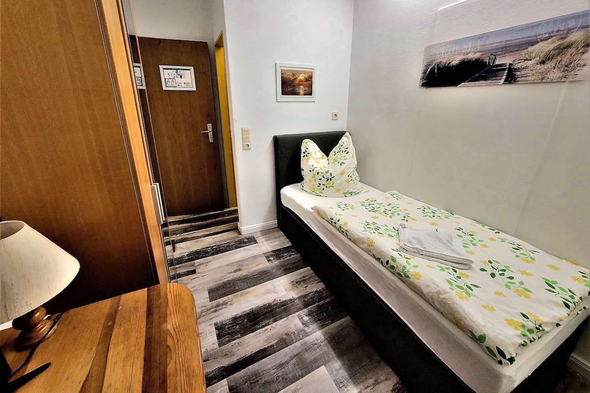 Basic Single Room